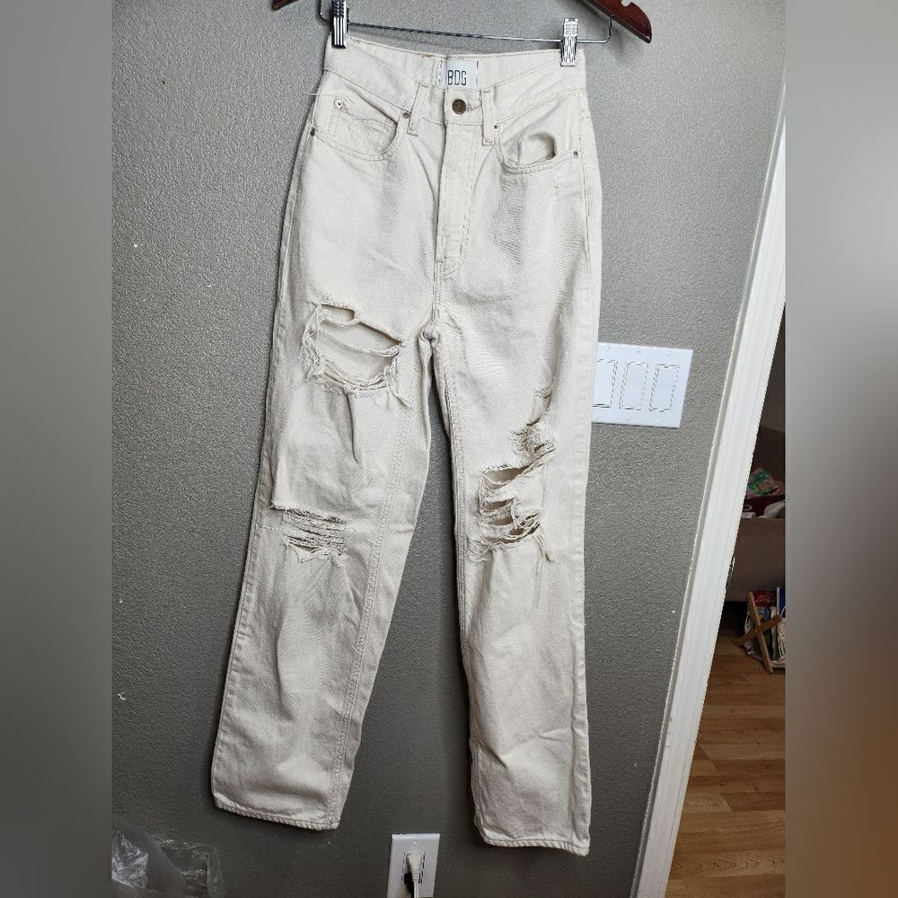 BDG cream colored high rise baggy jeans